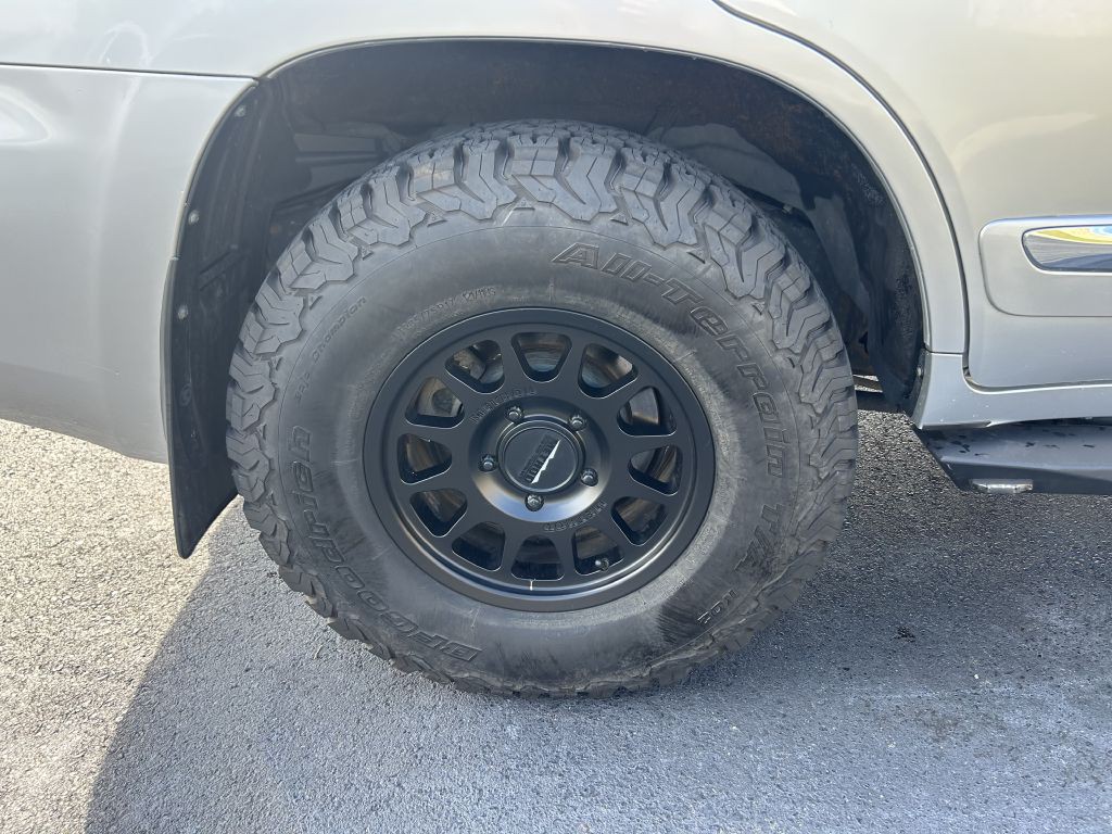 2013 Lexus LX Image 6