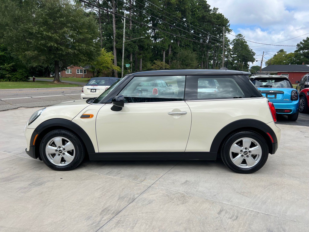 2015 MINI Cooper Image 8