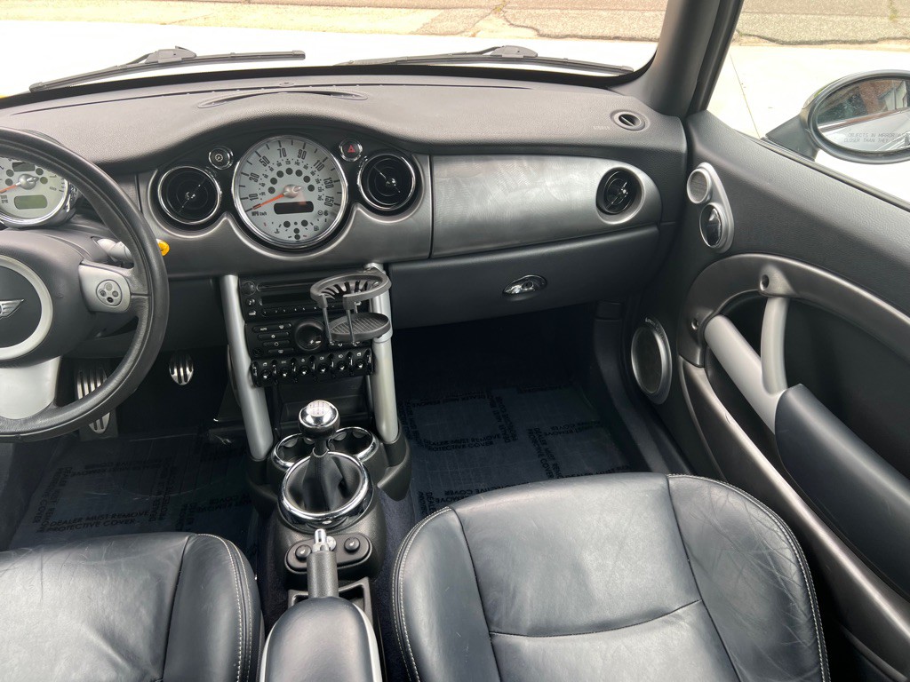 2007 MINI Cooper Image 31