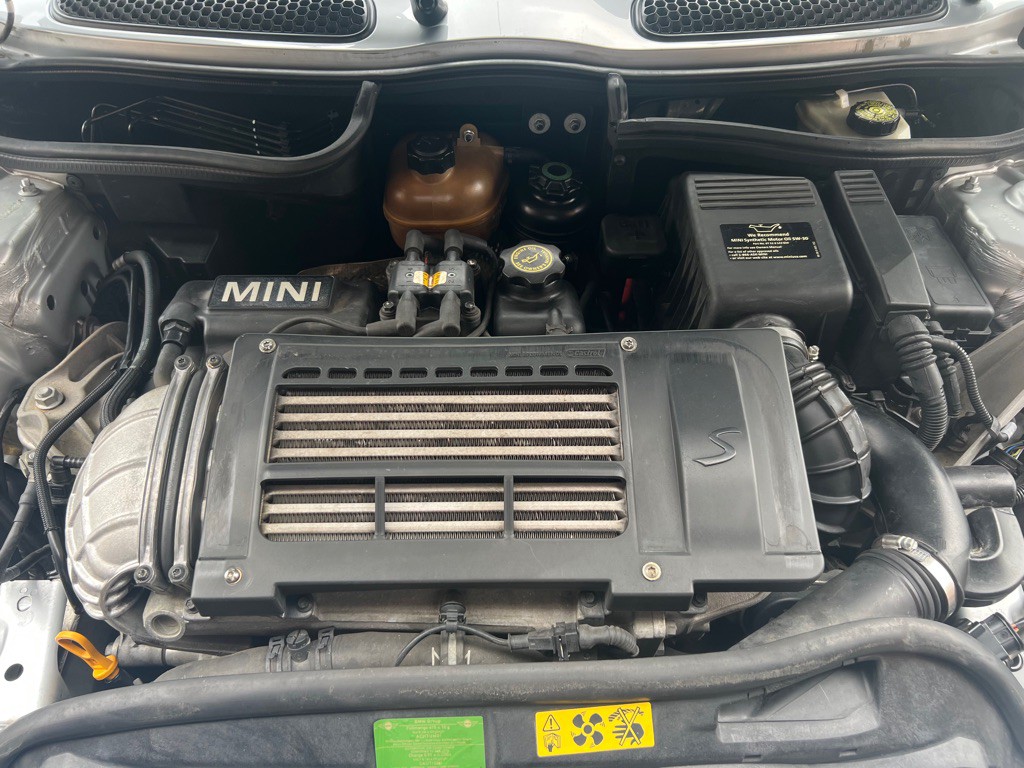 2007 MINI Cooper Image 32
