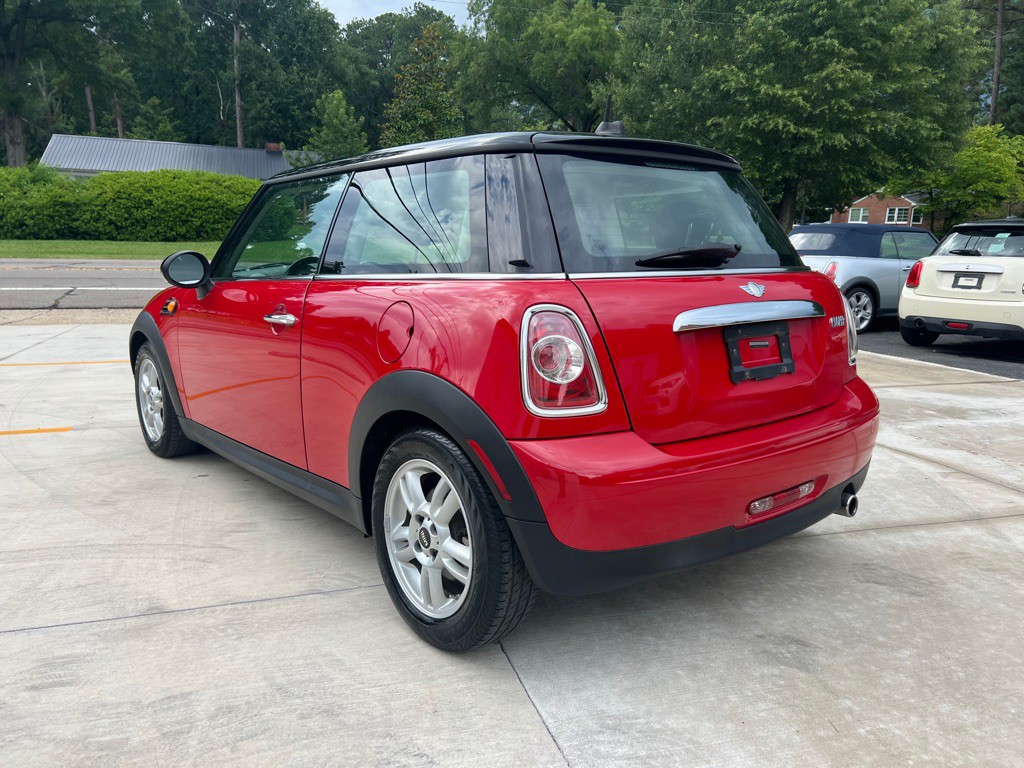 2013 MINI Cooper Image 6