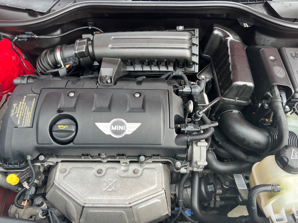 2013 MINI Cooper Image 25