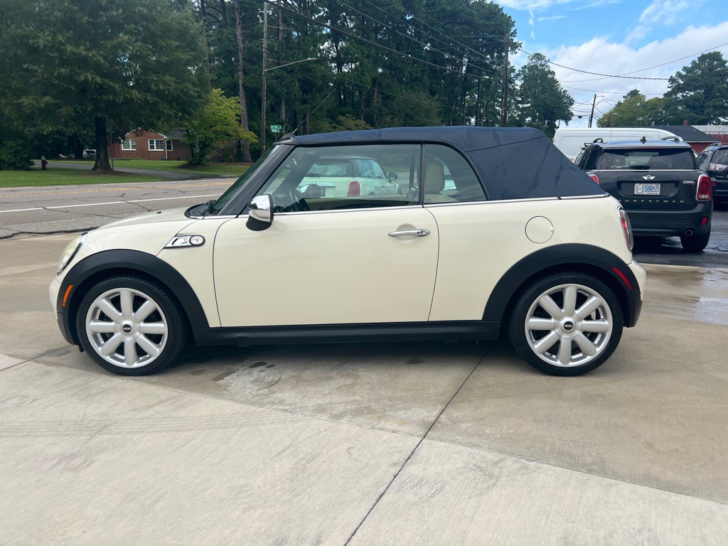 2009 MINI Cooper Image 6