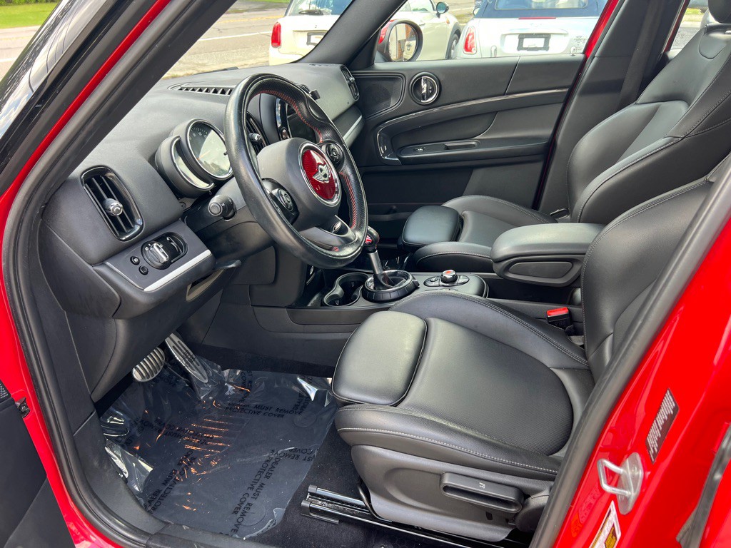 2017 MINI Countryman Image 14