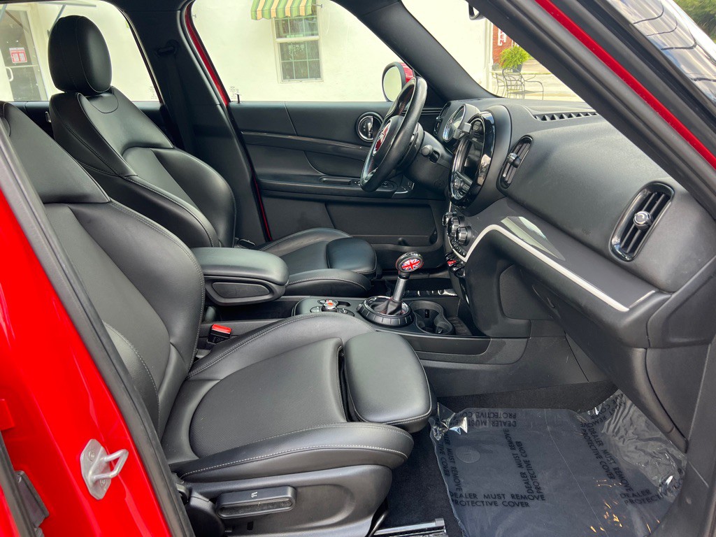 2017 MINI Countryman Image 19