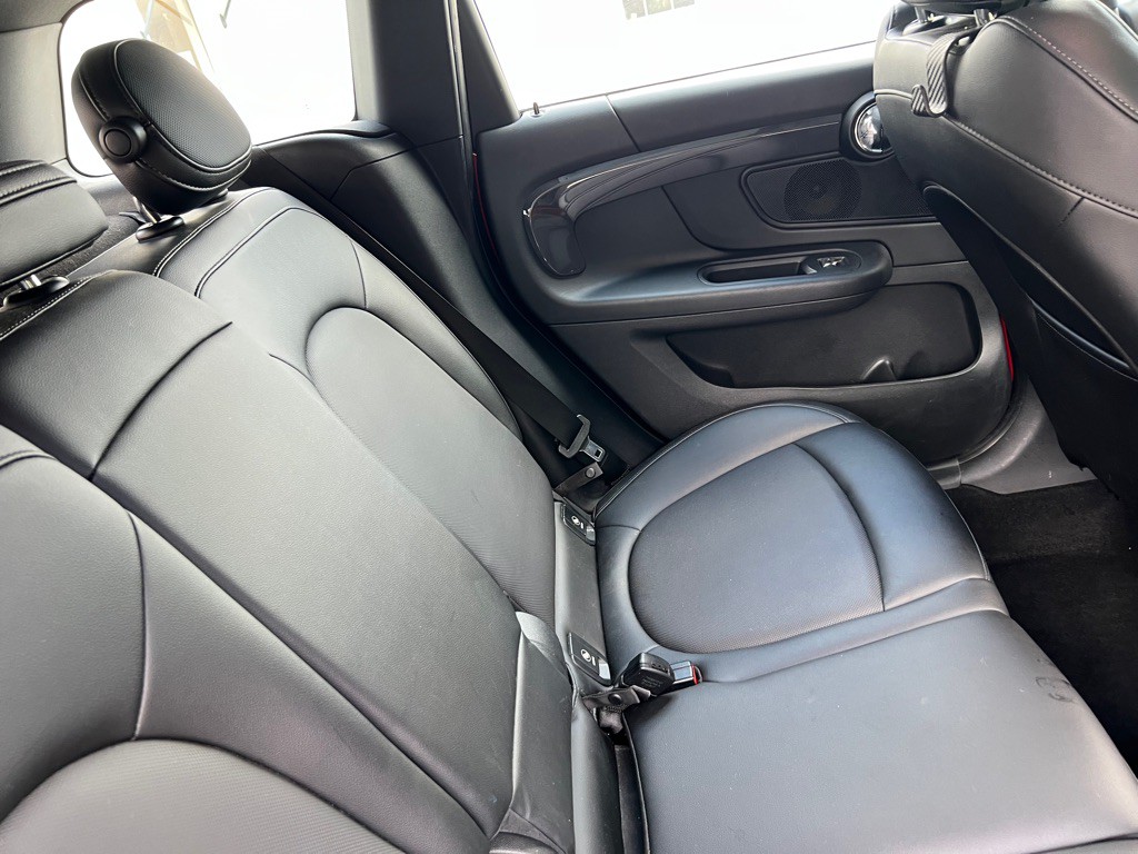 2017 MINI Countryman Image 21