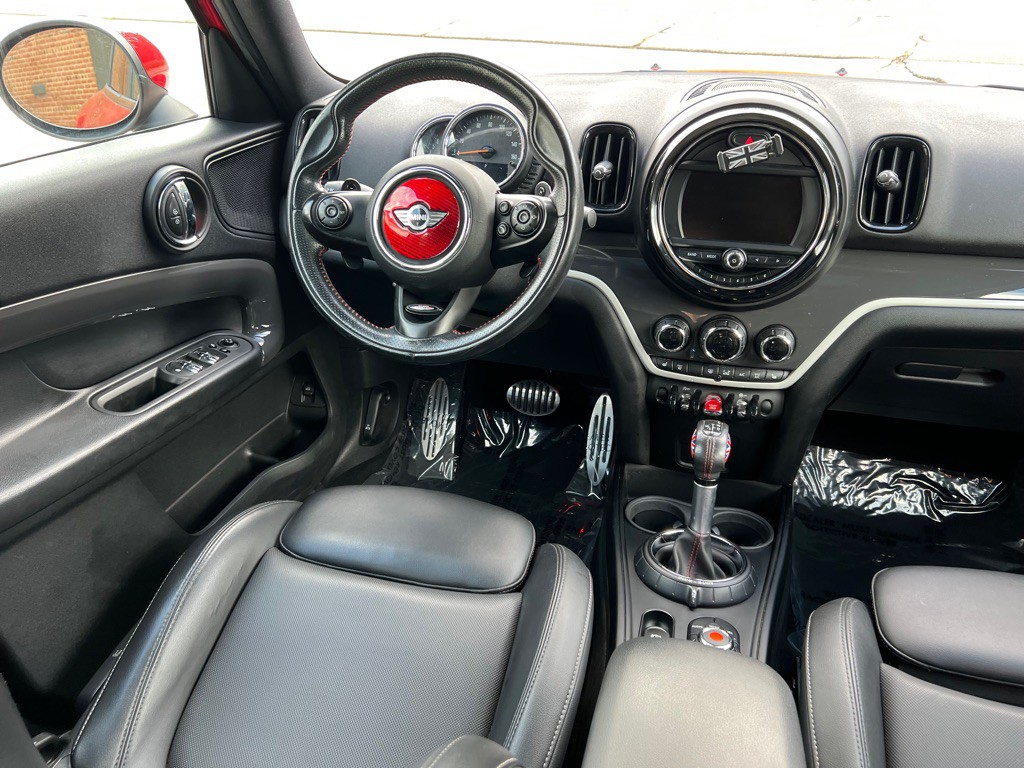 2017 MINI Countryman Image 23