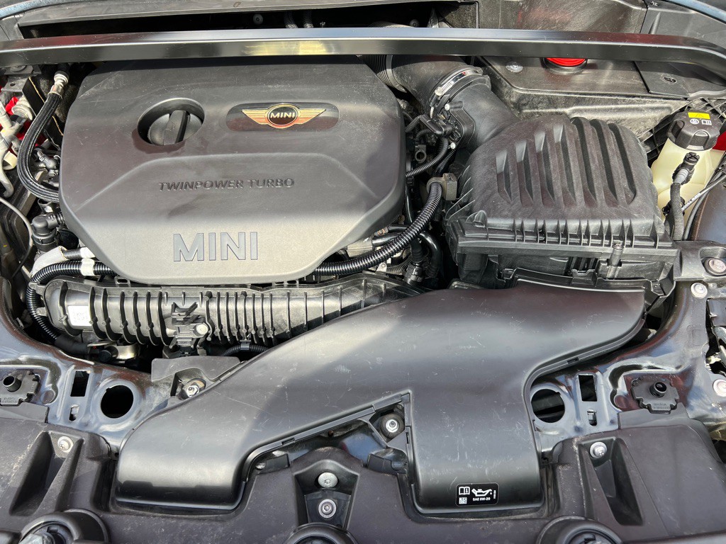 2017 MINI Countryman Image 27