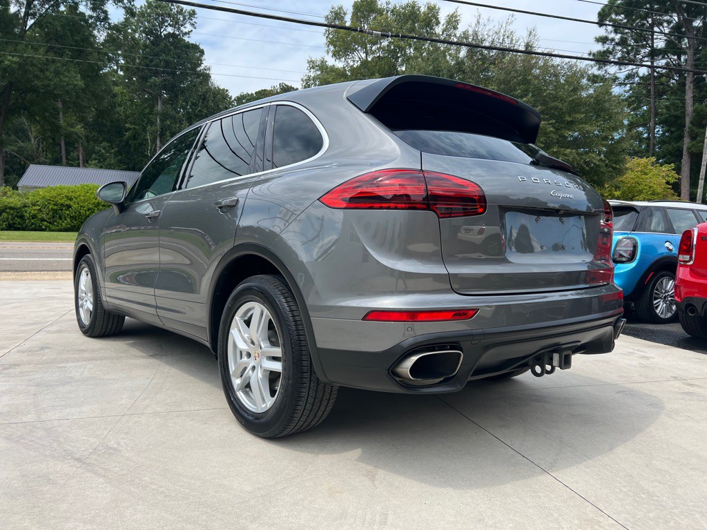2016 Porsche Cayenne Image 6