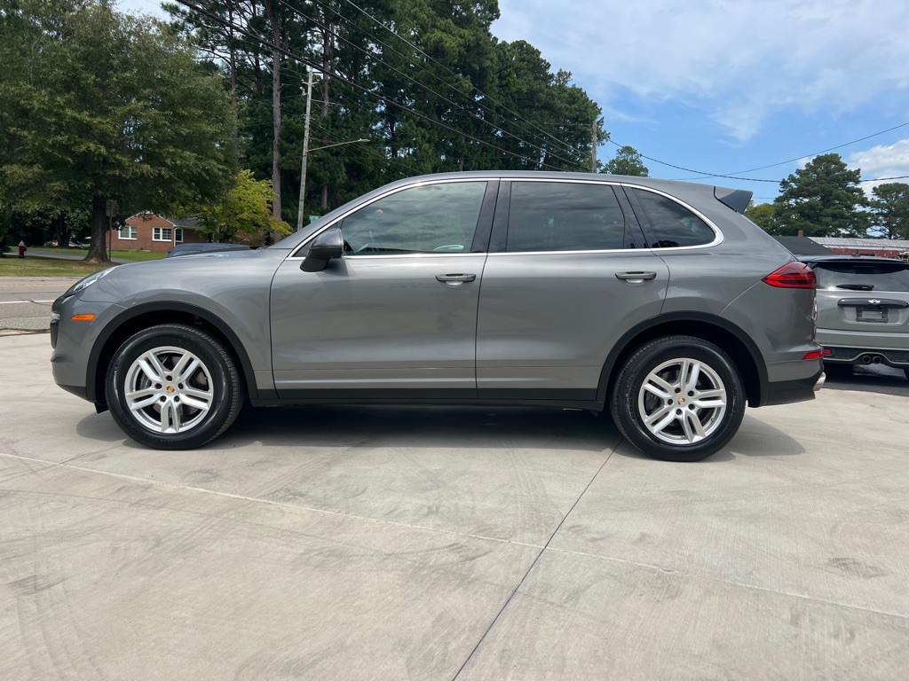 2016 Porsche Cayenne Image 7