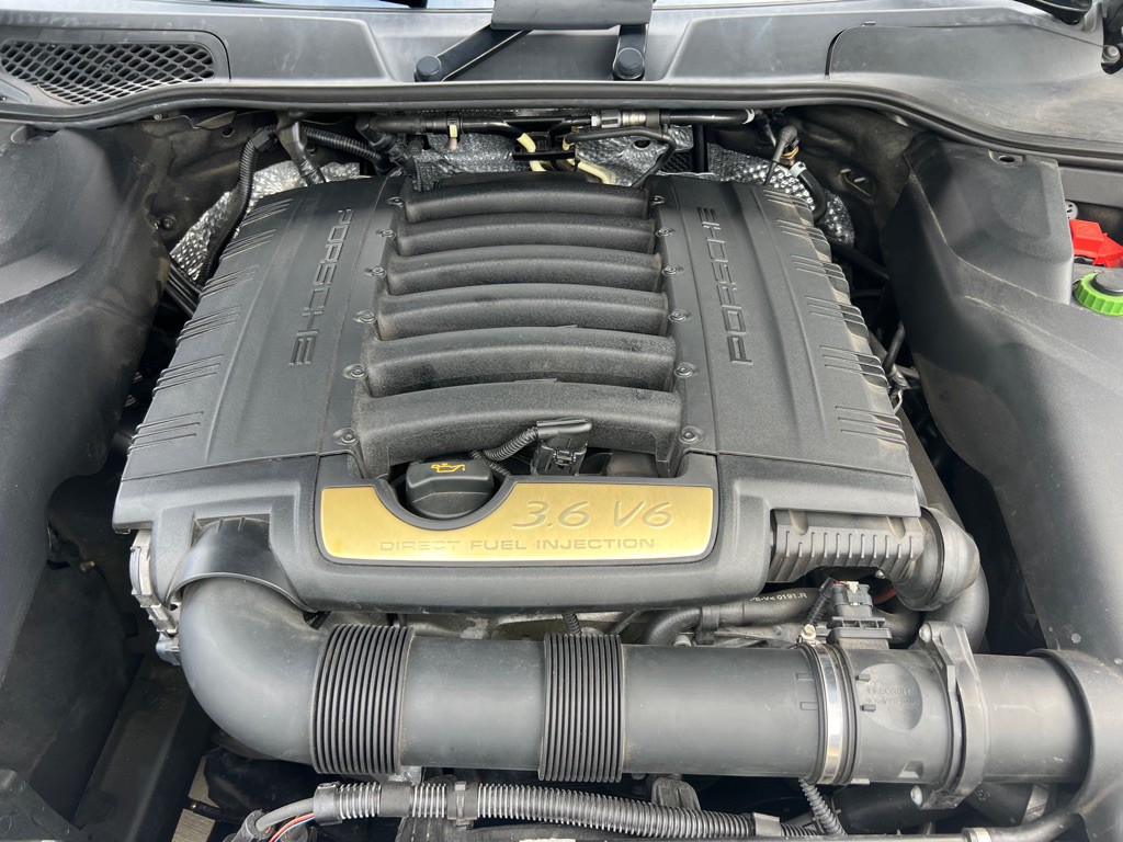 2016 Porsche Cayenne Image 27