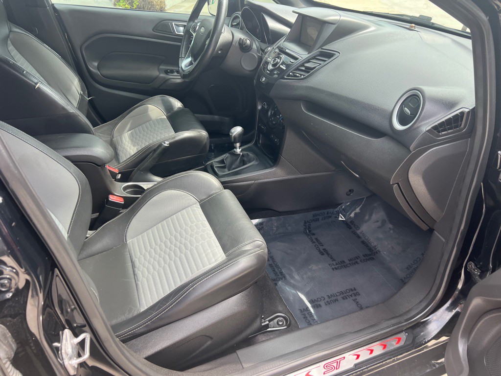 2016 Ford Fiesta Image 15