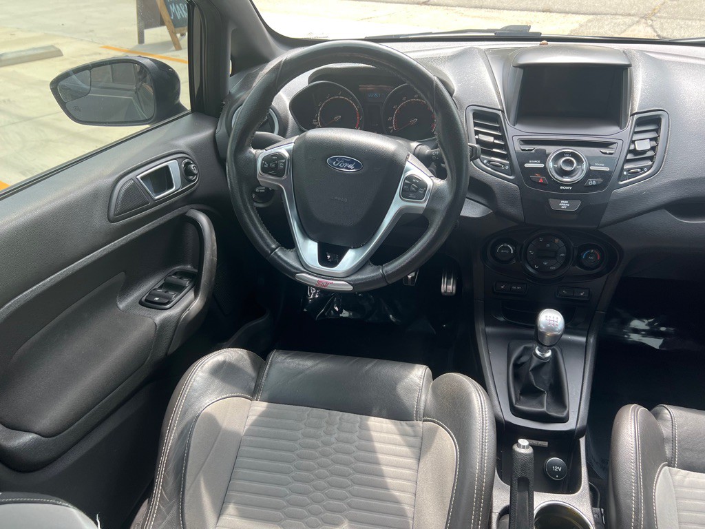 2016 Ford Fiesta Image 21