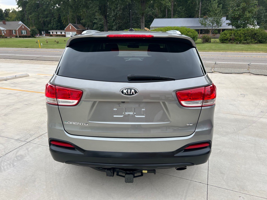 2016 Kia Sorento Image 5