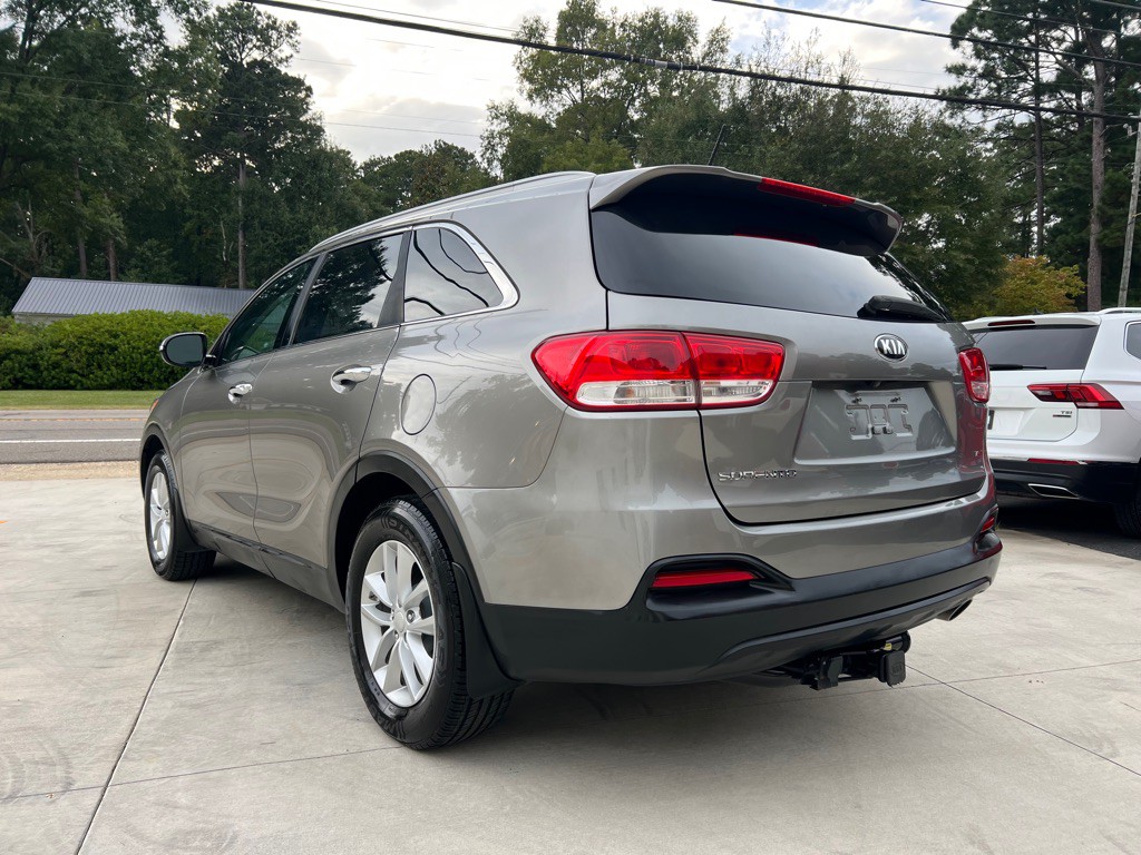 2016 Kia Sorento Image 6