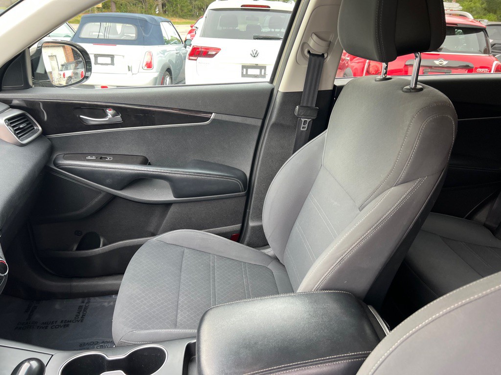 2016 Kia Sorento Image 13