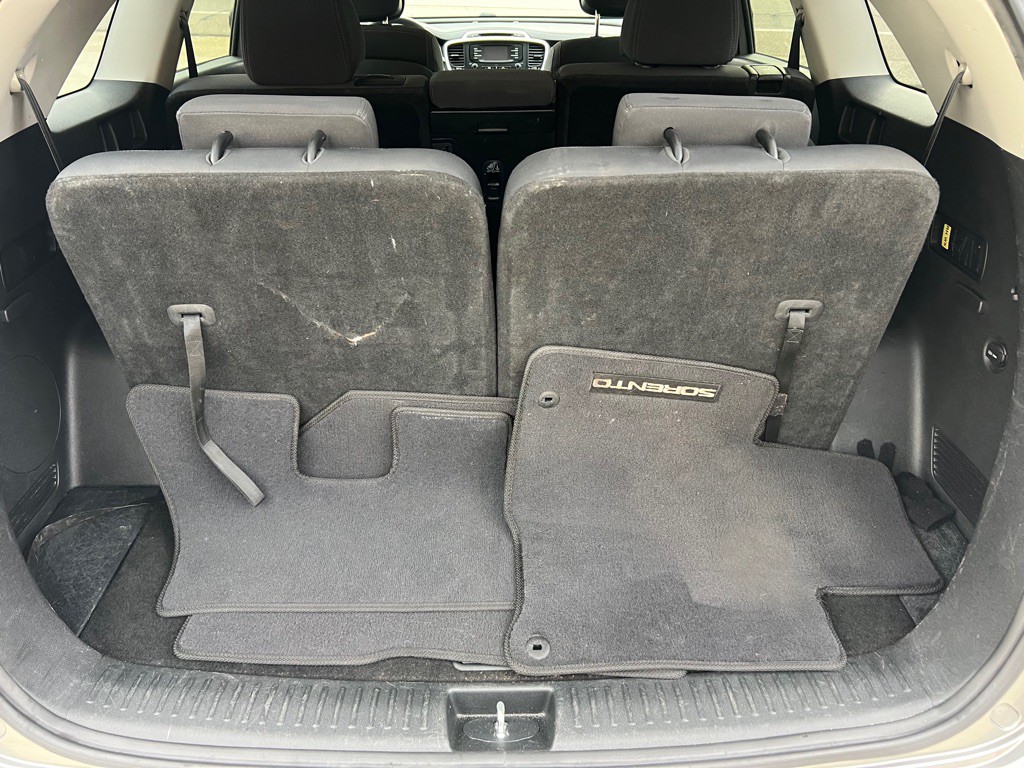 2016 Kia Sorento Image 24
