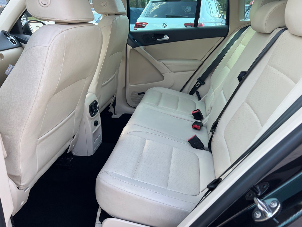 2015 Volkswagen Tiguan Image 14