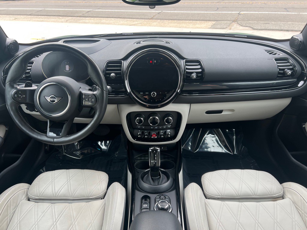 2022 MINI Cooper Clubman Image 20