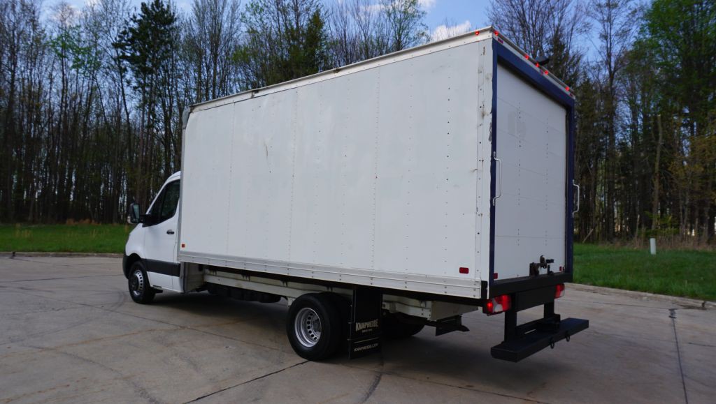 2021 Mercedes-Benz Sprinter Image 3