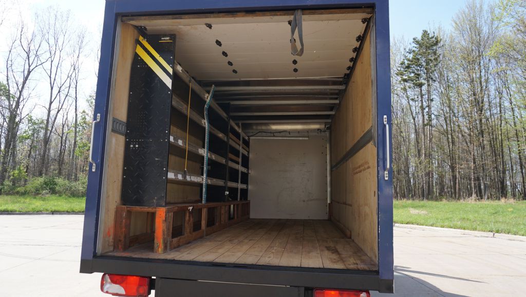 2021 Mercedes-Benz Sprinter Image 25