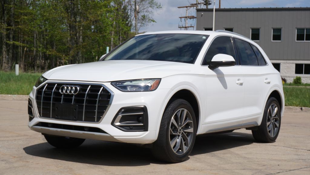 2021 Audi Q5 Image 1