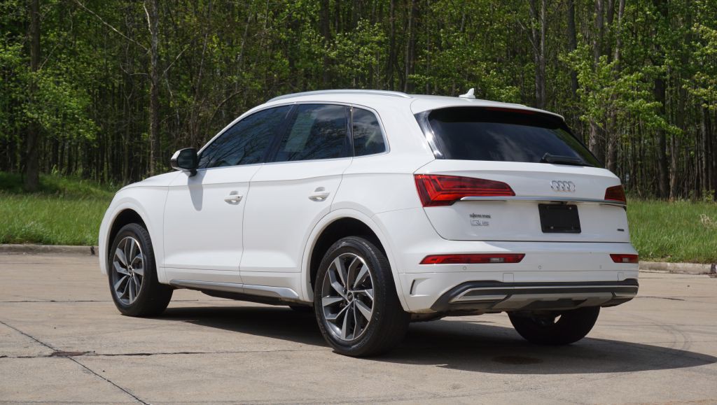 2021 Audi Q5 Image 3