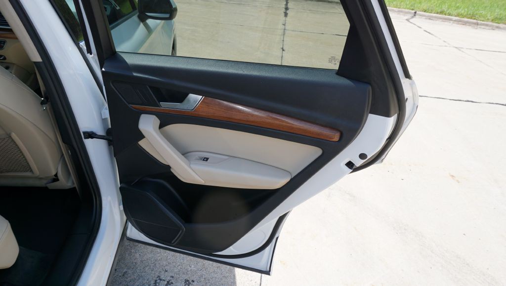 2021 Audi Q5 Image 32