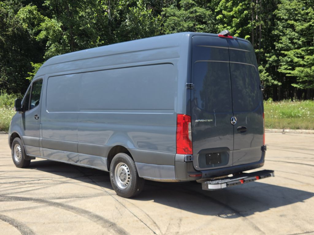 2019 Mercedes-Benz Sprinter Image 3