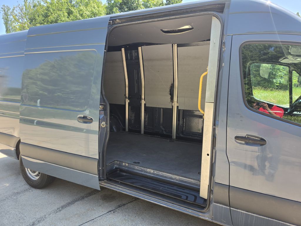2019 Mercedes-Benz Sprinter Image 39