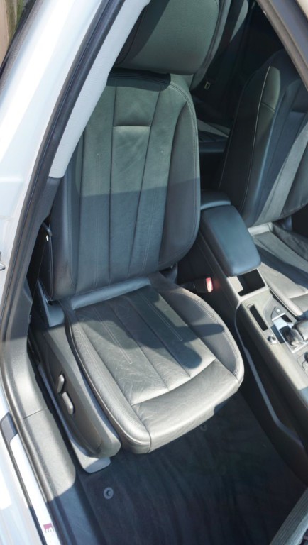 2017 Audi A4 Image 19