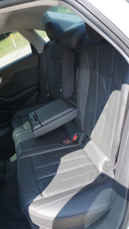 2017 Audi A4 Image 21
