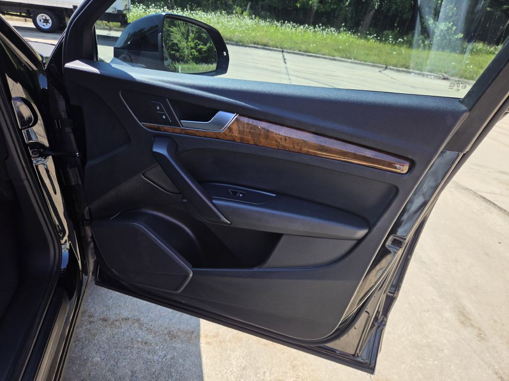 2018 Audi Q5 Image 16