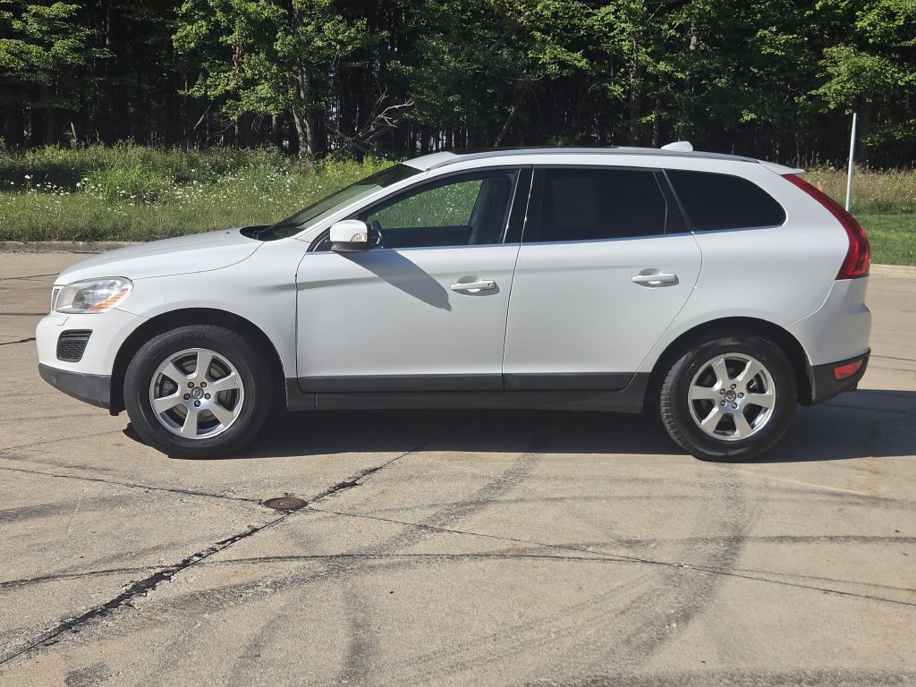 2011 Volvo XC60 Image 2