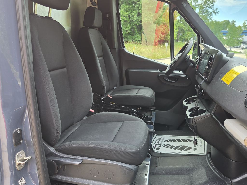 2019 Mercedes-Benz Sprinter Image 17