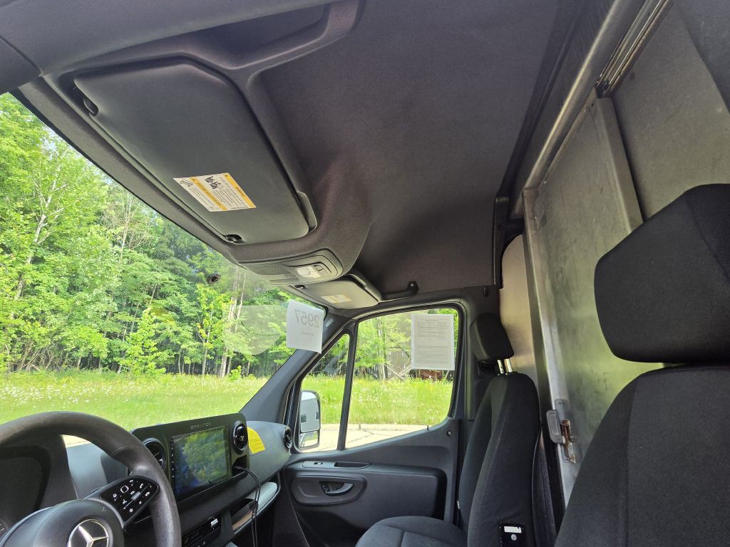 2019 Mercedes-Benz Sprinter Image 33