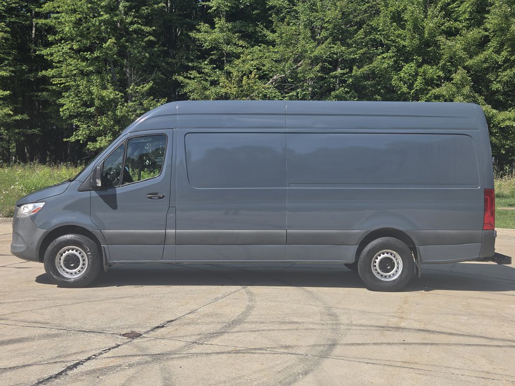 2019 Mercedes-Benz Sprinter Image 2