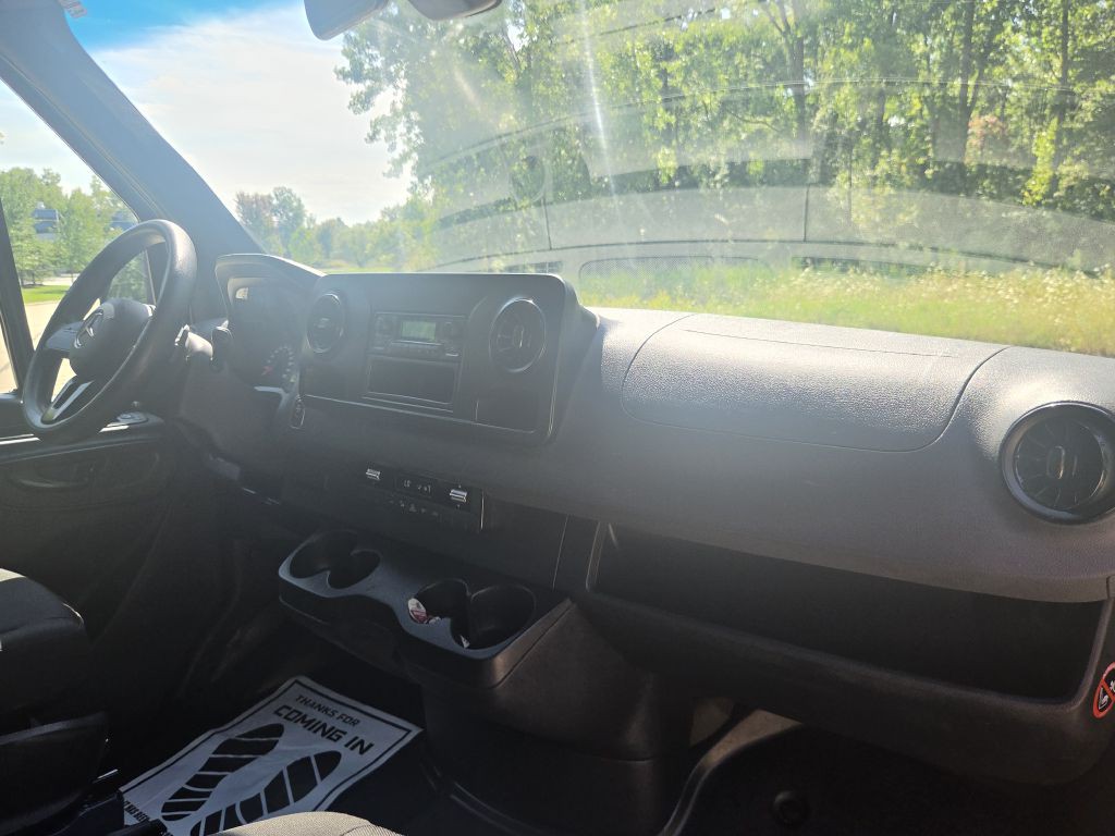 2019 Mercedes-Benz Sprinter Image 17