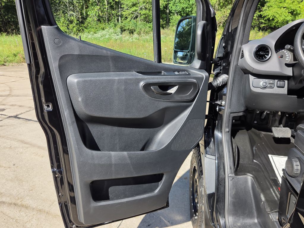 2020 Mercedes-Benz Sprinter Image 19