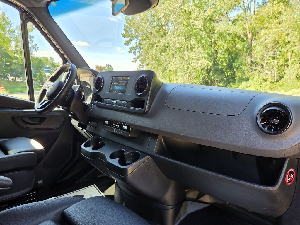 2020 Mercedes-Benz Sprinter Image 21
