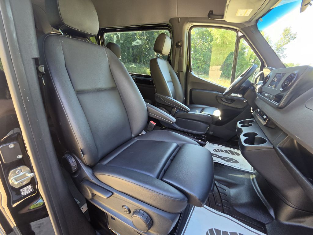2020 Mercedes-Benz Sprinter Image 23