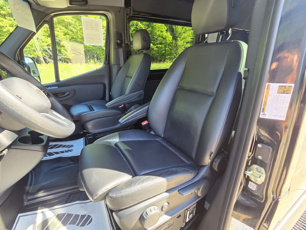 2020 Mercedes-Benz Sprinter Image 24