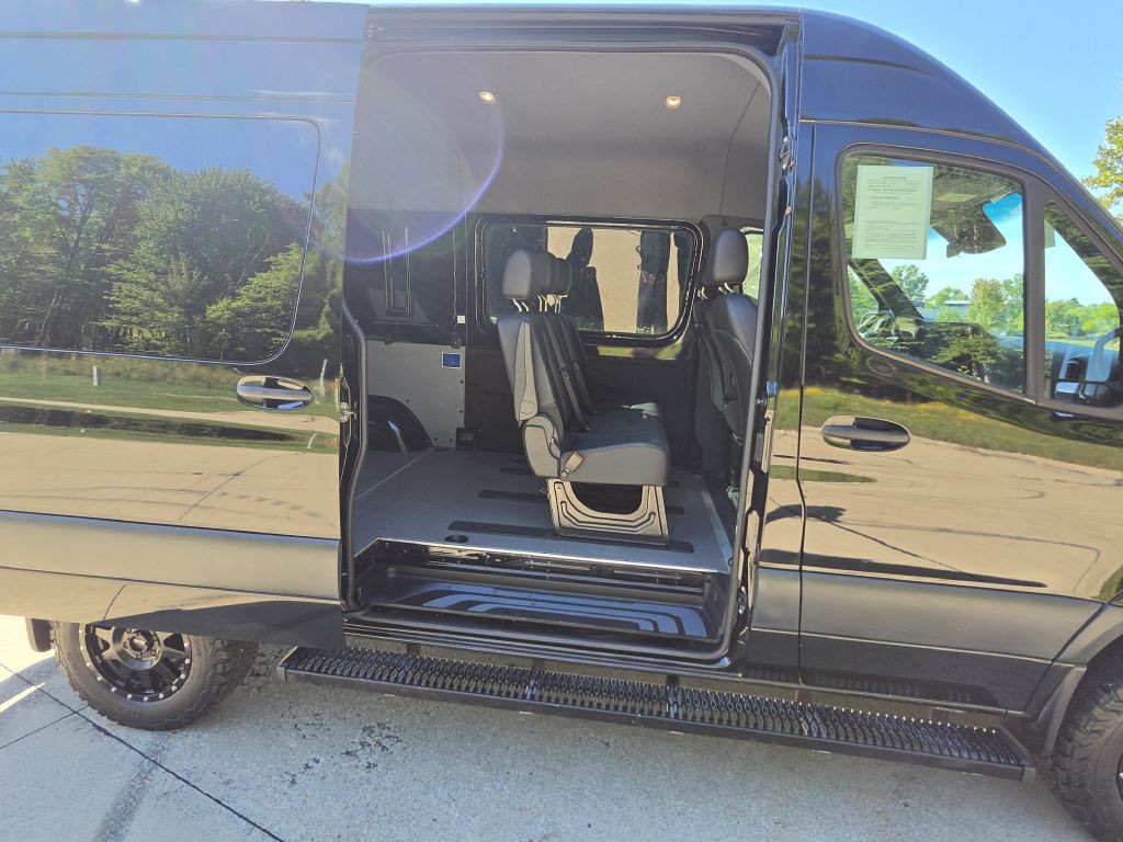 2020 Mercedes-Benz Sprinter Image 41