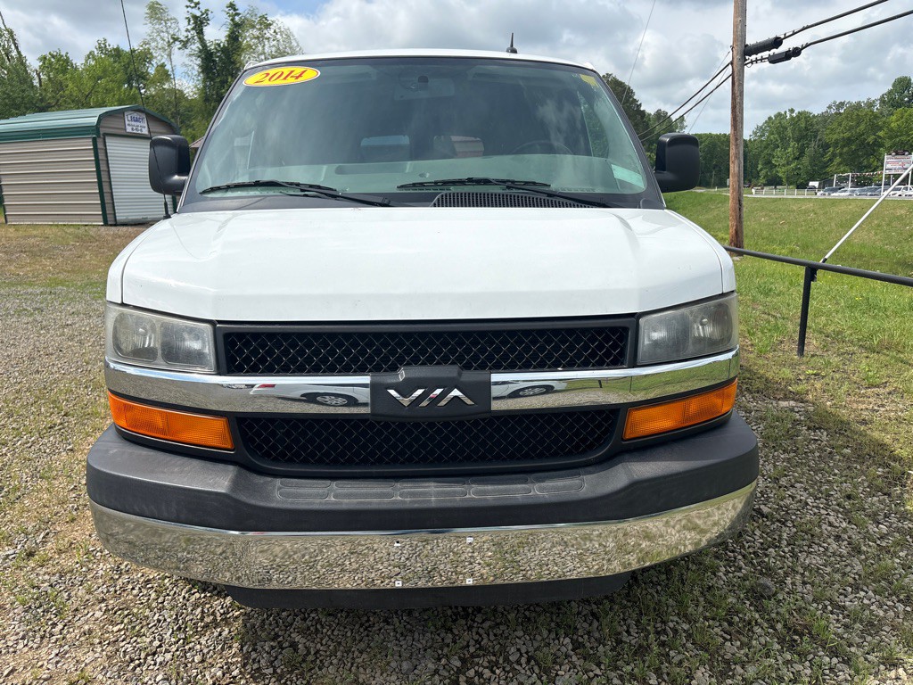 2014 Chevrolet Express Image 2