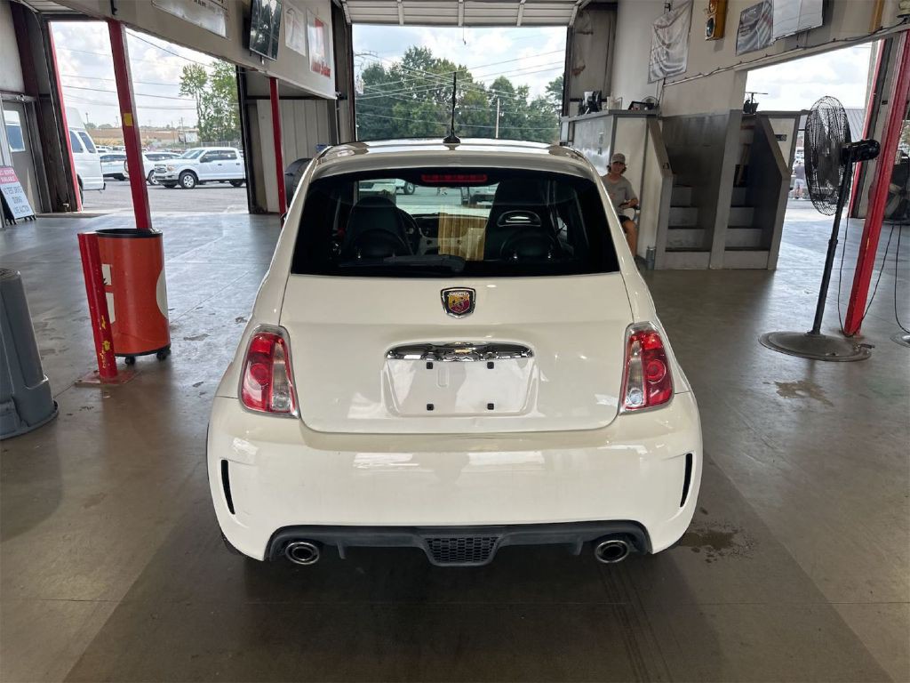 2012 FIAT 500 Image 3