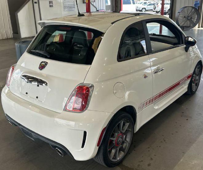 2012 FIAT 500 Image 4