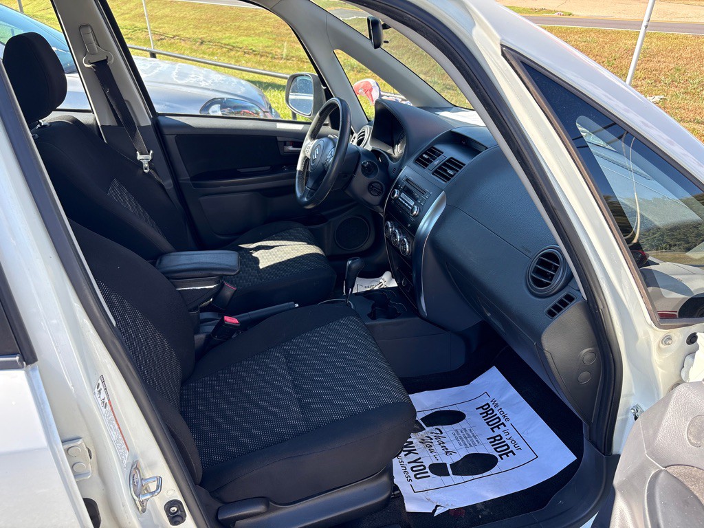 2008 Suzuki SX4 Image 4