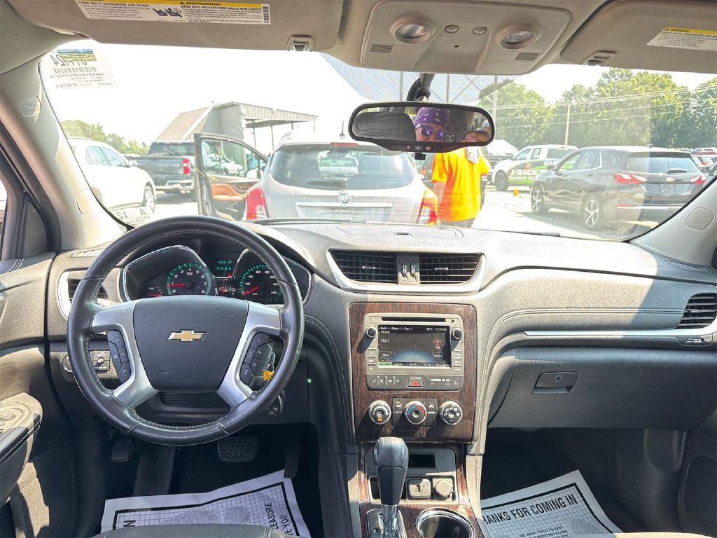 2017 Chevrolet Traverse Image 5