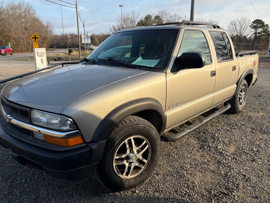 2002 Chevrolet S10 Image 4