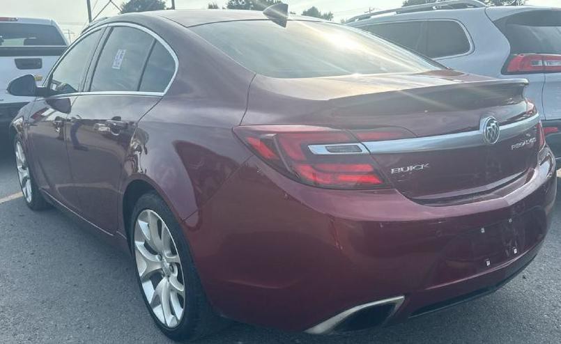 2017 Buick Regal Image 2